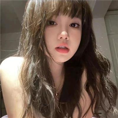 纯真小镇的夫人